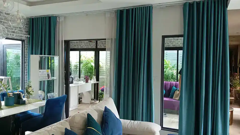 green curtain livingroom